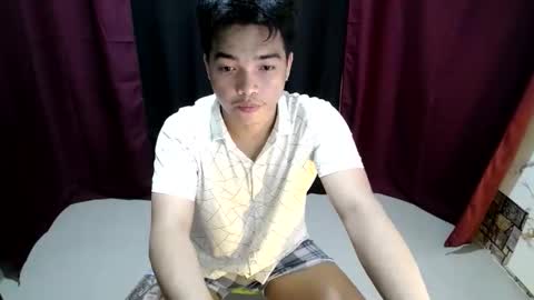 Snapshot of ur_rald chatting on April 5, 11:29 am rald online show from April 5, 11:29 am