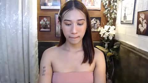 Snapshot of ur_rianlover chatting on October 17, 6:49 am ur_rianlover online show from October 17, 6:49 am