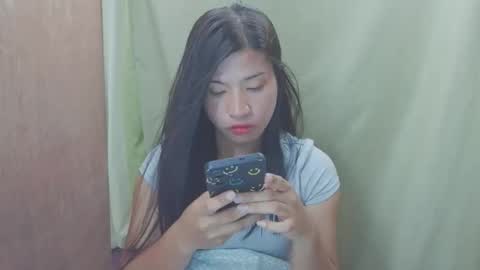 ur_sassy_ella27 online show from February 10, 3:38 pm