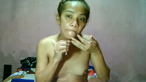 Snapshot of ur_sexybabe_ehra chatting on June 21, 6:16 am ur_sexybabe_ehra online show from June 21, 6:16 am