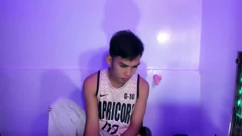 Snapshot of ur_shan21 chatting on May 10, 7:30 pm ur_shan21 online show from May 10, 7:30 pm