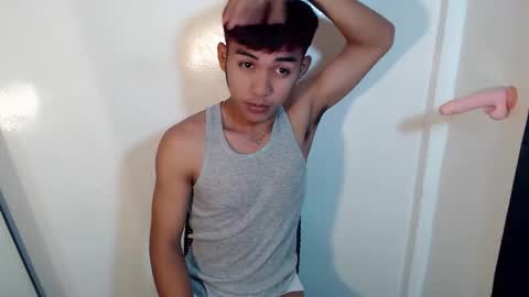 Snapshot of ur_shan21 chatting on May 13, 7:00 pm ur_shan21 online show from May 13, 7:00 pm