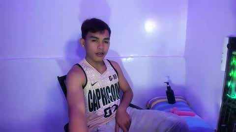 Snapshot of ur_shan21 chatting on May 16, 5:15 am ur_shan21 online show from May 16, 5:15 am