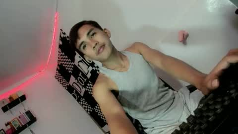Snapshot of ur_shan21 chatting on May 21, 6:59 pm ur_shan21 online show from May 21, 6:59 pm