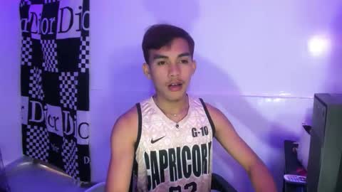 Snapshot of ur_shan21 chatting on May 25, 4:40 am ur_shan21 online show from May 25, 4:40 am