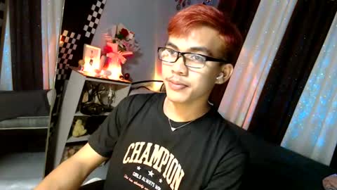 Snapshot of ur_shan21 chatting on June 21, 5:04 pm ur_shan21 online show from June 21, 5:04 pm