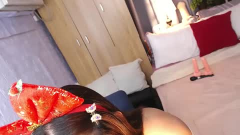 ur_sugarbabyx online show from December 23, 6:05 pm