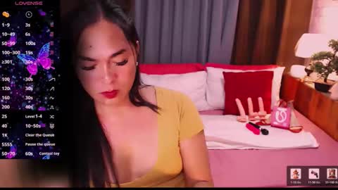 ur_sugarbabyx online show from June 5, 7:25 am