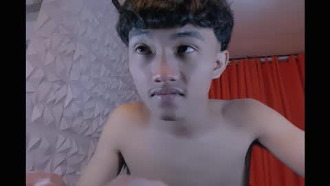 Snapshot of ur_timmy chatting on March 18, 1:14 pm ur_timmy online show from March 18, 1:14 pm