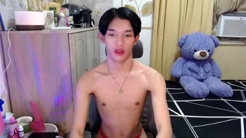 urasian_john20 online show from July 28, 9:04 am