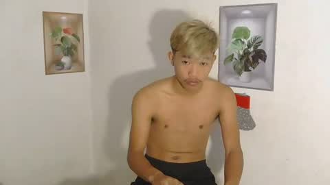 urasian_jomarie online show from March 15, 9:43 pm