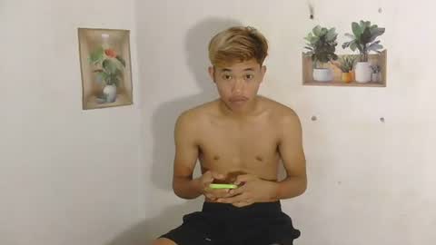 urasian_jomarie online show from May 24, 8:25 pm