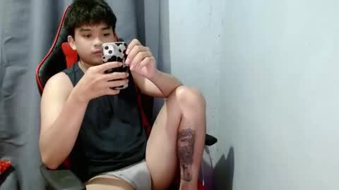 Snapshot of urasian_kentoyxx77 chatting on October 16, 10:44 pm Kentoy online show from October 16, 10:44 pm
