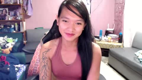 NEWRA  ALLISON online show from March 1, 1:11 am