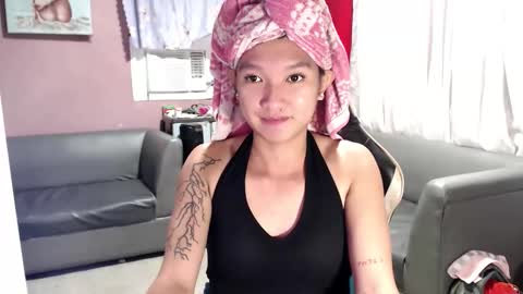 NEWRA  ALLISON online show from September 18, 2:13 am