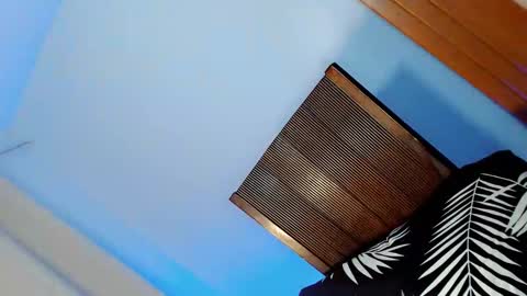 Snapshot of urasian_pampelatch chatting on November 16, 2:28 am MarieMars online show from November 16, 2:28 am