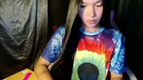 Elizabeth online show from April 10, 2:06 am