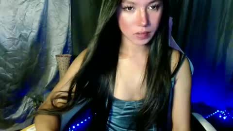 Elizabeth online show from April 11, 4:11 pm