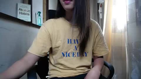 Snapshot of urasiantserika chatting on December 18, 2:21 am Erika online show from December 18, 2:21 am