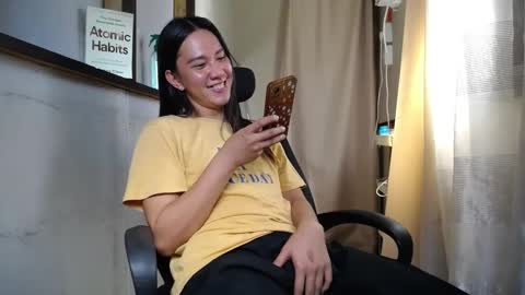 Snapshot of urasiantserika chatting on December 20, 3:25 am Erika online show from December 20, 3:25 am