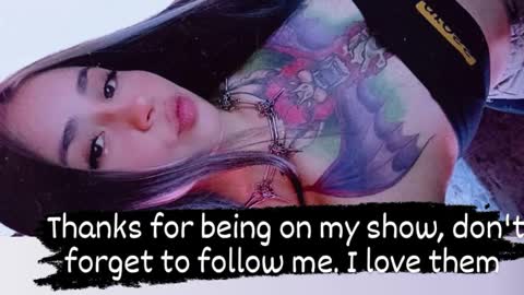 Snapshot of urbaby6irl chatting on December 11, 3:47 pm Danielle online show from December 11, 3:47 pm