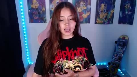 Snapshot of urbaby6irl chatting on September 16, 8:26 am Danielle online show from September 16, 8:26 am