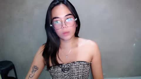 urbabydollx16 online show from June 8, 12:49 pm