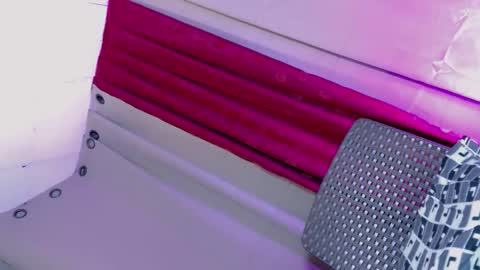 Haley Mhate online show from September 24, 7:06 pm