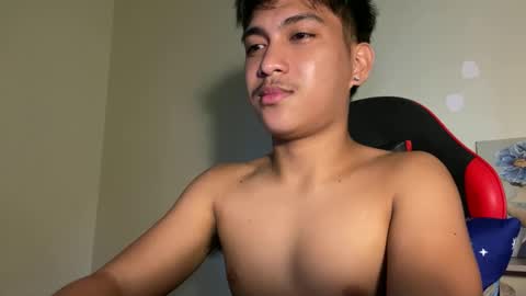 Snapshot of urcuteguy_jhonx chatting on October 26, 4:29 am Dannie online show from October 26, 4:29 am