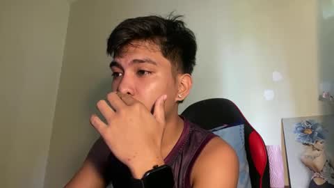 Snapshot of urcuteguy_jhonx chatting on October 27, 1:09 am Dannie online show from October 27, 1:09 am