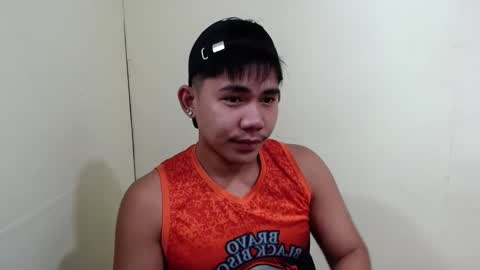 Snapshot of urcutie_asianboy chatting on September 24, 8:06 am KEN online show from September 24, 8:06 am