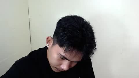 Snapshot of urcutie_asianboy chatting on October 1, 1:17 pm KEN online show from October 1, 1:17 pm