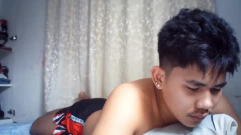 Snapshot of urcutie_asianboy chatting on November 20, 3:07 am KEN online show from November 20, 3:07 am