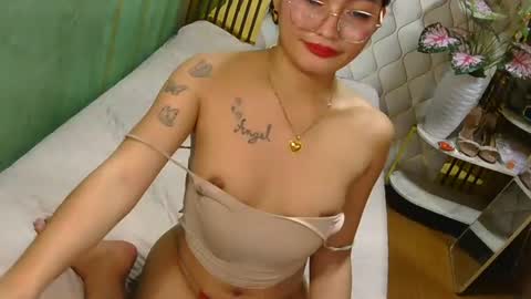 urdream_bride online show from March 8, 2:04 am