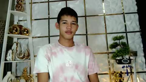 urdreamboy_clarin online show from January 11, 10:48 pm