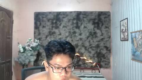 Snapshot of urdreamboy_doms chatting on July 20, 4:49 am urdreamboy_doms online show from July 20, 4:49 am