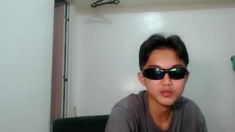 Snapshot of urdreamboy_prince chatting on June 11, 12:54 am urdreamboy_prince online show from June 11, 12:54 am
