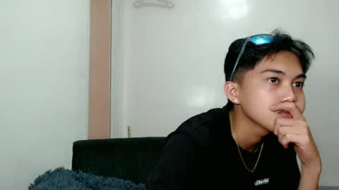 Snapshot of urdreamboy_prince chatting on June 11, 9:35 pm urdreamboy_prince online show from June 11, 9:35 pm
