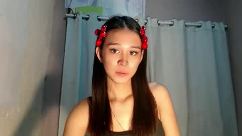 Snapshot of urdreamgirl_stephanie chatting on June 4, 11:49 am stephanie online show from June 4, 11:49 am