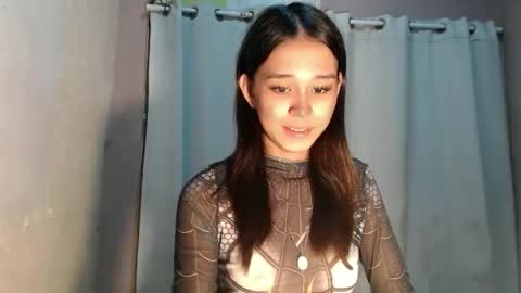 Snapshot of urdreamgirl_stephanie chatting on June 7, 1:26 pm stephanie online show from June 7, 1:26 pm