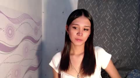 Snapshot of urdreamgirl_stephanie chatting on July 28, 2:24 pm stephanie online show from July 28, 2:24 pm