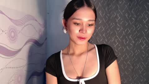 Snapshot of urdreamgirl_stephanie chatting on July 31, 11:53 am stephanie online show from July 31, 11:53 am
