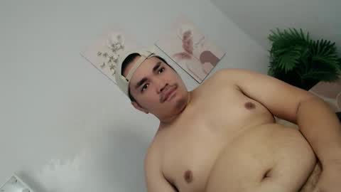 ure_fattytoy143 online show from February 27, 5:18 am