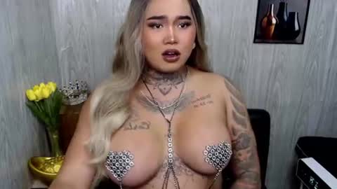 Maxxie online show from July 6, 3:36 am
