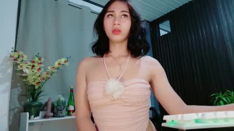 urfave_bbgirl online show from February 18, 11:17 am