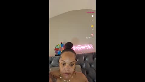 urfaveriri online show from November 21, 1:54 pm