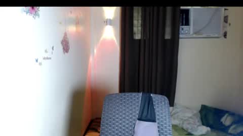 Snapshot of urfavrte_haidy chatting on September 25, 11:30 pm urfavrte_haidy online show from September 25, 11:30 pm