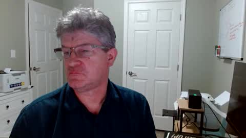 Gregor online show from May 3, 2:06 am