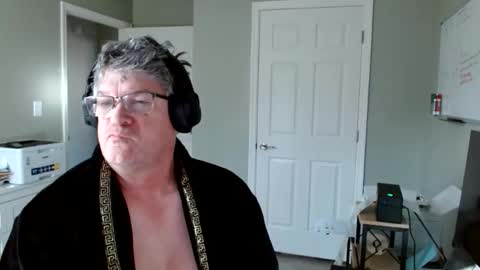 Gregor online show from May 7, 11:37 am