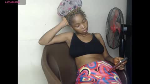 urflirtydoll online show from January 7, 9:25 pm